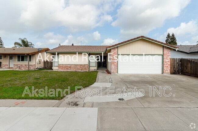 Building Photo - Manteca Rental