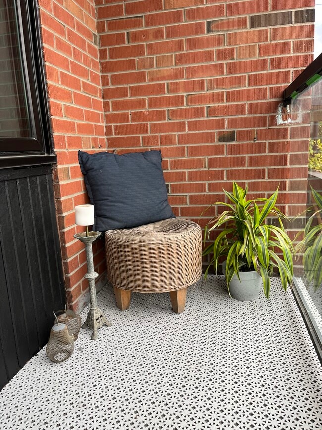 Photo - 1042 Davenport Rd Unité 1