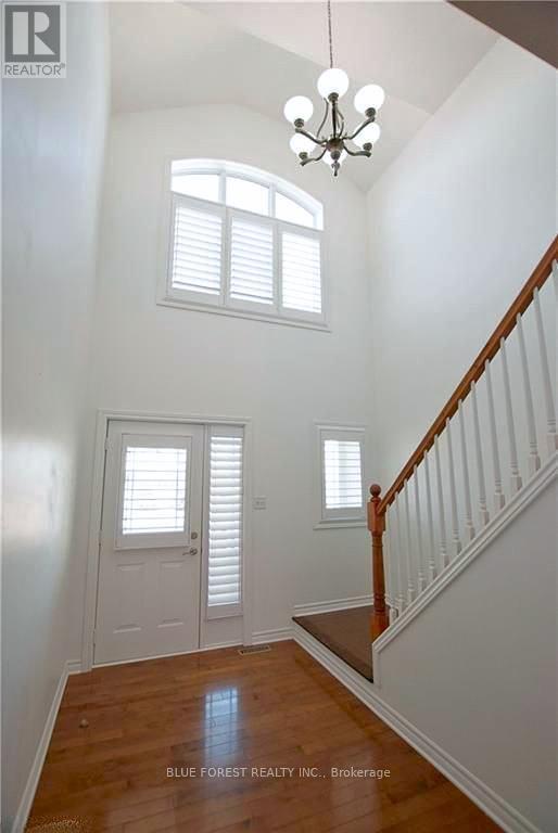 Photo - 1918 Gough Ave