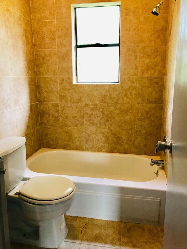 Photo - 8717 Spaulding St Unit 4