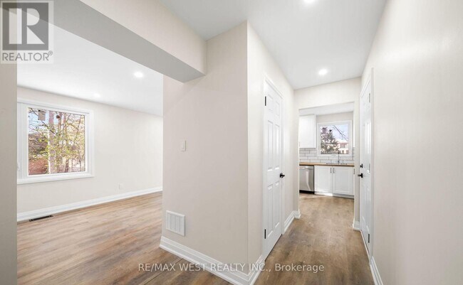 Photo - 36 Wilson Ct