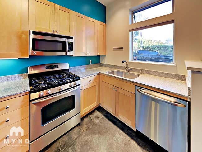 Photo - 1222 32nd St