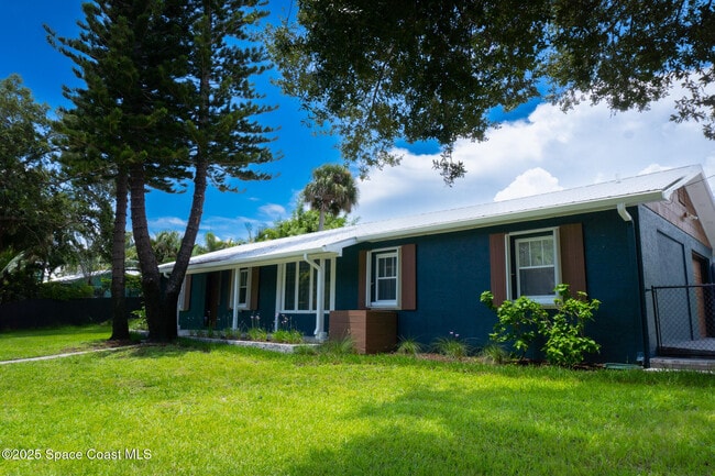 Photo - 1712 Pineapple Ave House