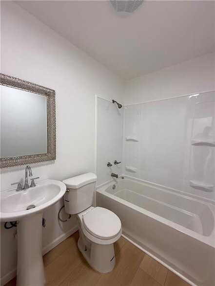 Photo - 402 Havens St