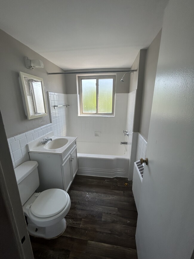 1 Bedroom - The Huntington