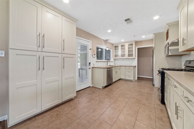 Photo - 10627 Moonlight Dr