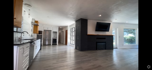 Building Photo - 105 W Tietan St Rental