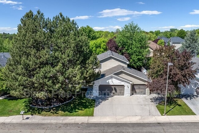Photo - 1127 N Echohawk Way