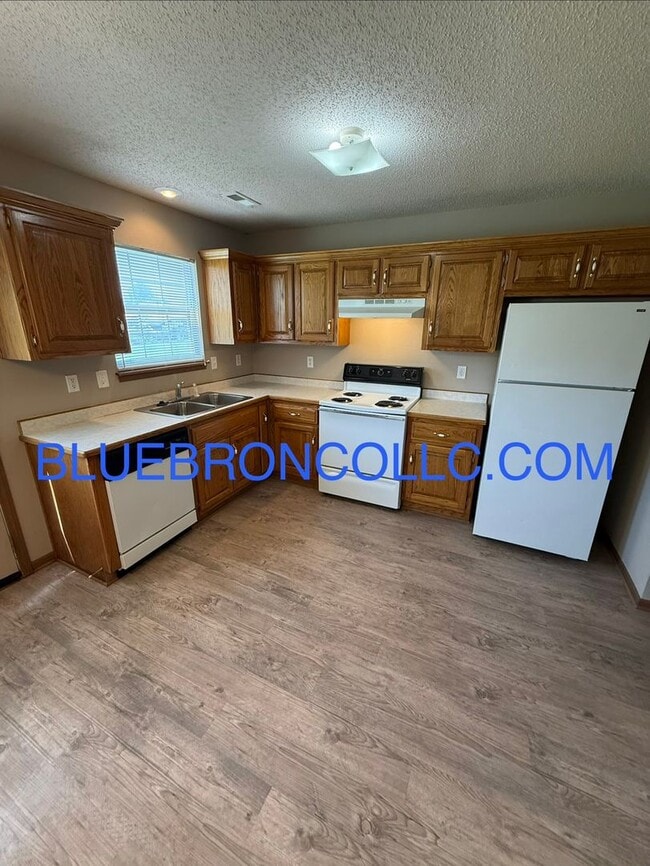 Photo - Lovely 2 bedroom townhome in Peculiar