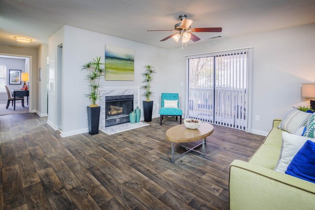 Photo - The Pointe at Irving Park