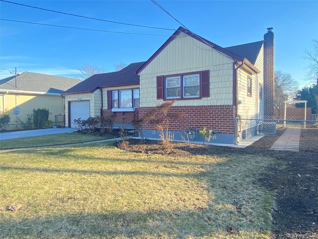 Building Photo - 62 Harold Ave