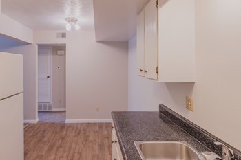 Photo - Sandra Apartments