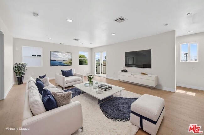 3436 Hunter St Unit 4