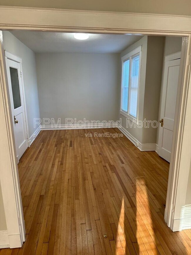 Building Photo - 2400 Barton Ave Unit 6 Rental