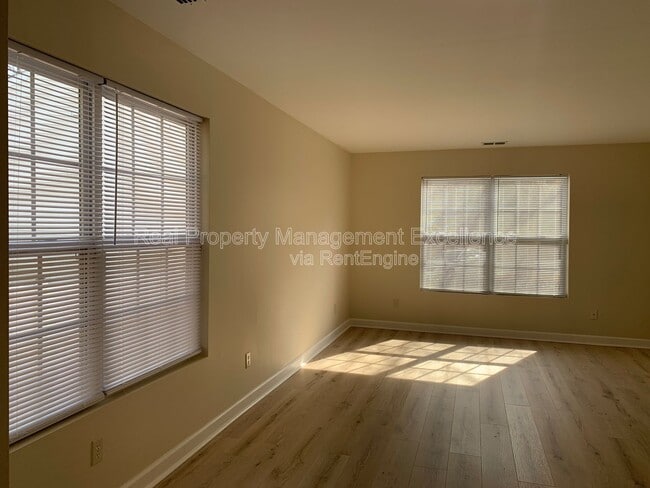 Photo - 5611 Sojourn Dr