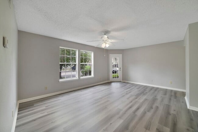 Photo - 6178 Westgate Dr Unidad Apt 104