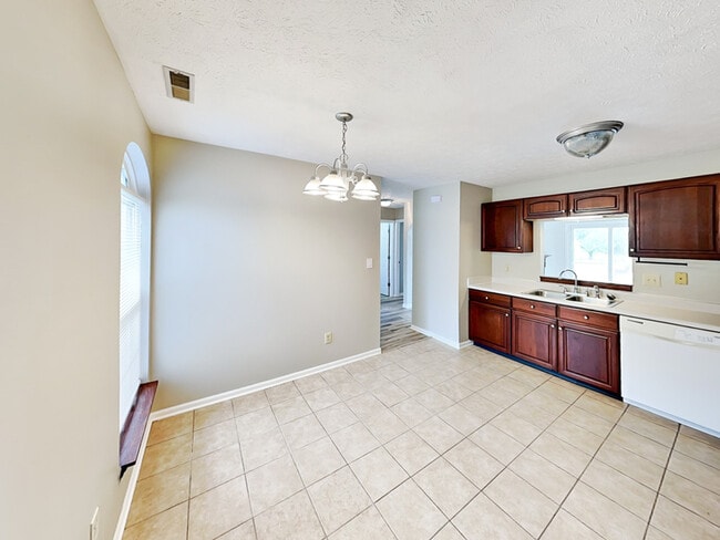 Photo - 1320 Mulberry Ct