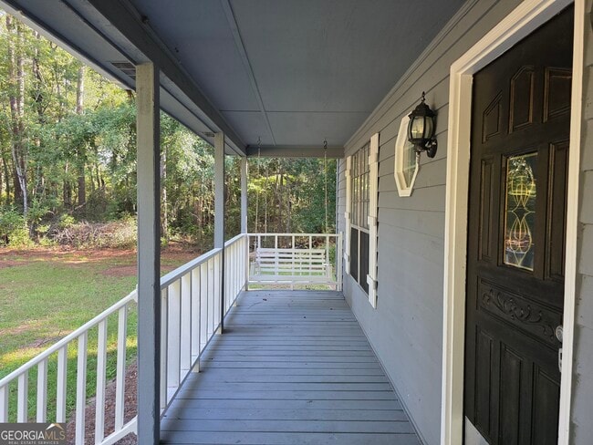Photo - 206 Old Lake Rd