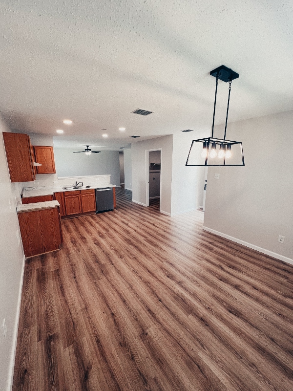 Photo - 243 Meadowcrest Dr