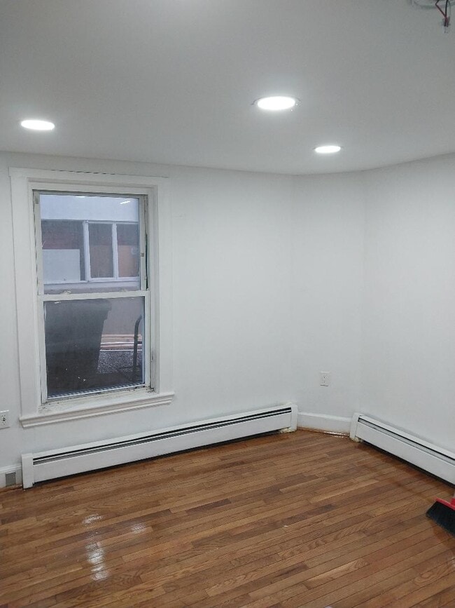 Photo - 565 Salem St Unit 2