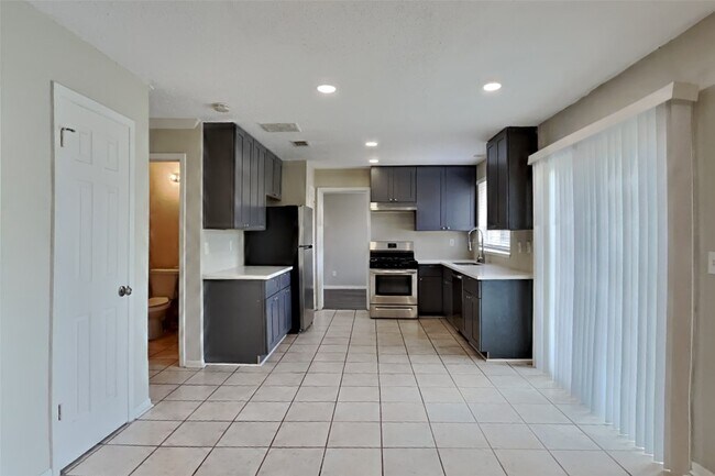 Photo - 13330 Bridgewalk Ln