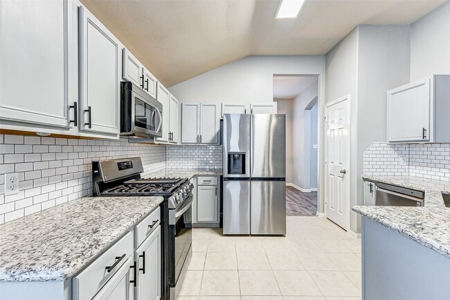 Building Photo - 25331 Clover Ranch Dr Rental