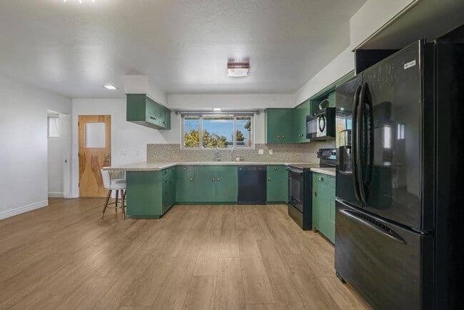 Photo - 216 Diana Dr