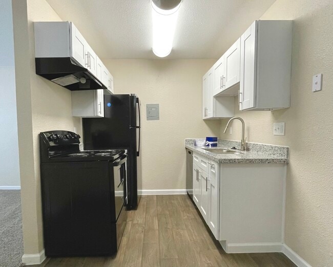 Cocina - Village Square Apartments