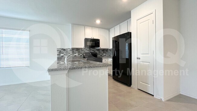 Photo - 403 Ashbrook Wy