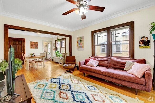 Building Photo - 3535 Fremont Ave S Unit 3535 Rental