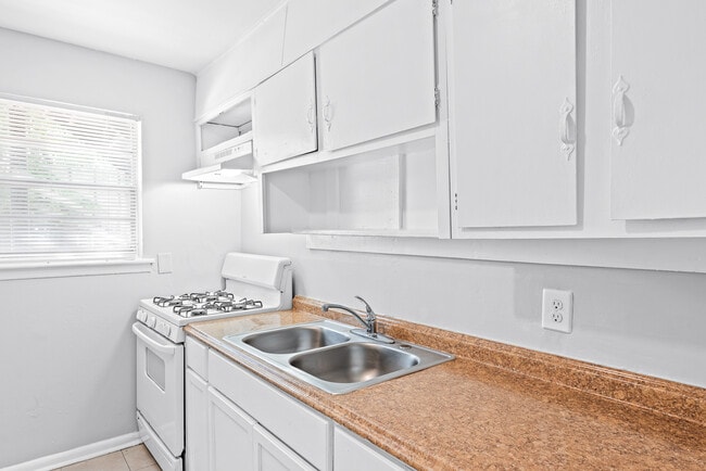 Photo - Gardens at Washington Park 1