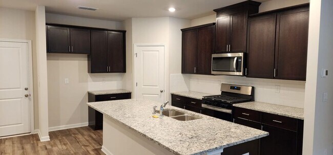 Photo - 112 Cedar Ln