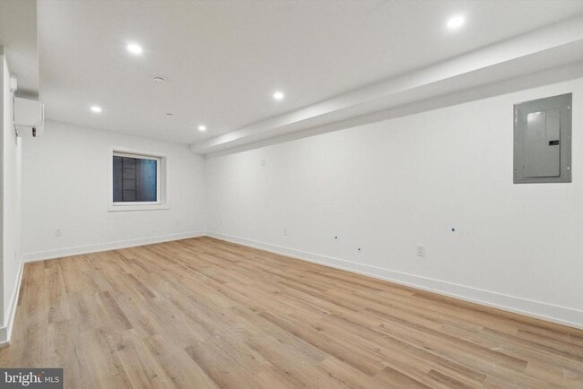 Building Photo - 808 N 3rd St Unit 18