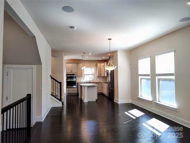 Photo - 13031 Tinton Ave