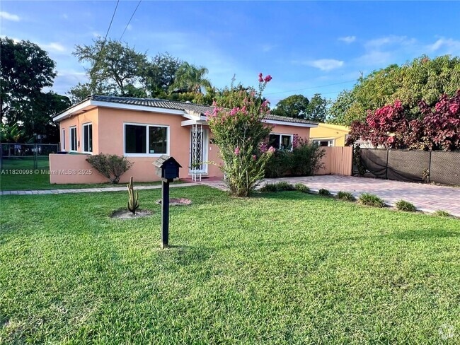 Building Photo - 6225 SW 26th St Rental