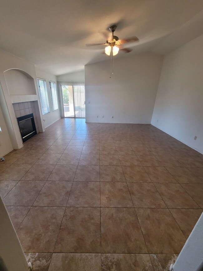 Photo - Corner 3/2 with fireplace for rent