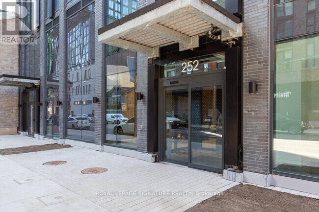 Photo - 252 Church St Unit 901