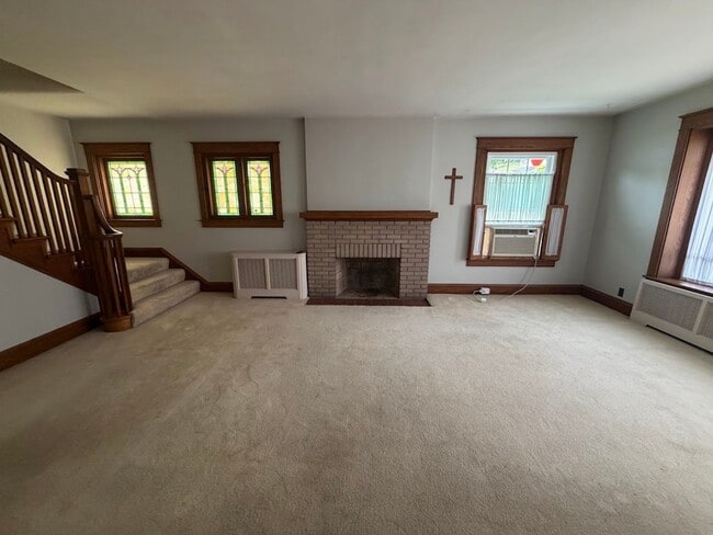 Photo - 12 N Church St