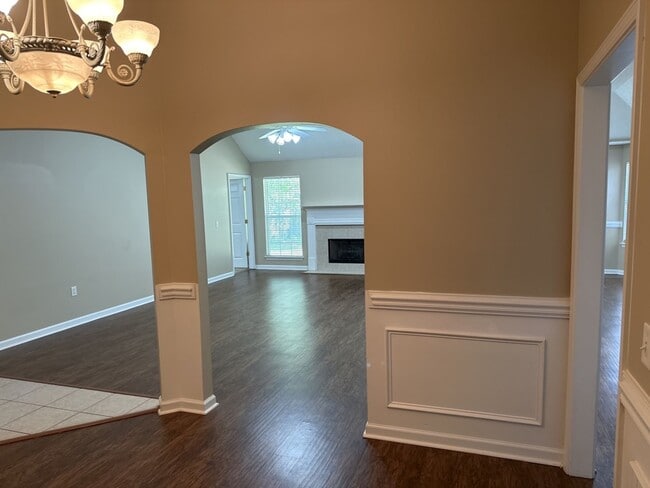 Photo - 567 Laurel Hill Cir