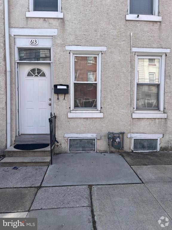 Building Photo - 613 Green St Rental