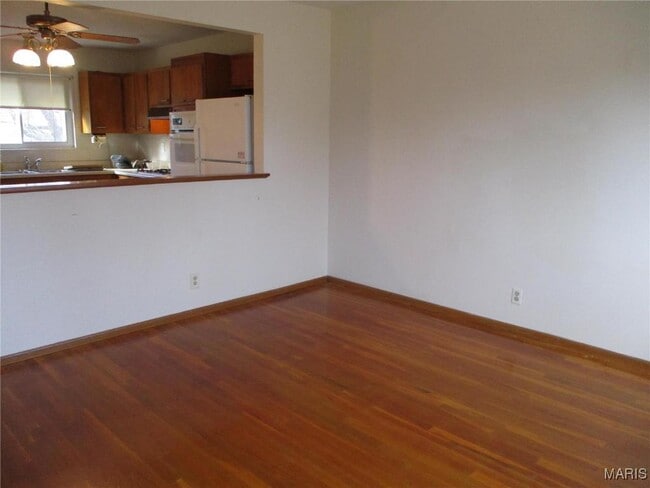 Photo - 245 Lindy Blvd