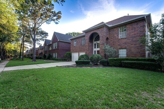 Photo - 2710 Double Lake Dr