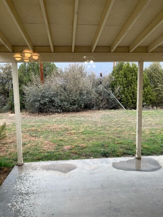 Ranch Style 3 Bedroom, 2 Bath, Large 2 Car... Rental House Rental in