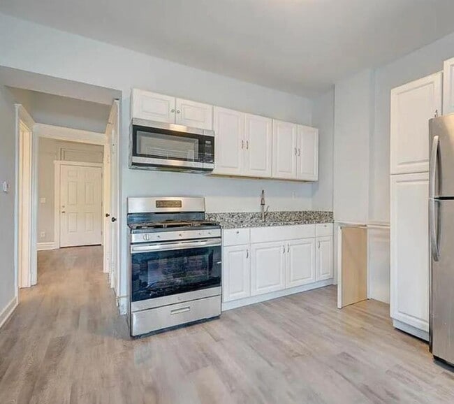 3 bedroom in Chicago IL 60618 - 3 bedroom in Chicago IL 60618 Condo Unit 1R