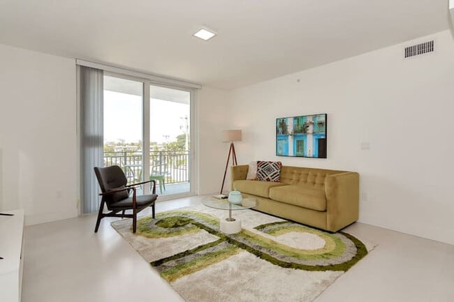 Photo - 1710 SW 27th Ave Unidad ID1272099P