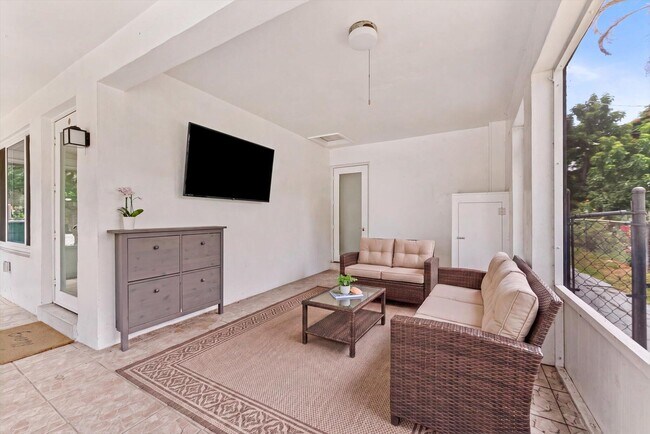 Photo - 4641 SW 25th Terrace