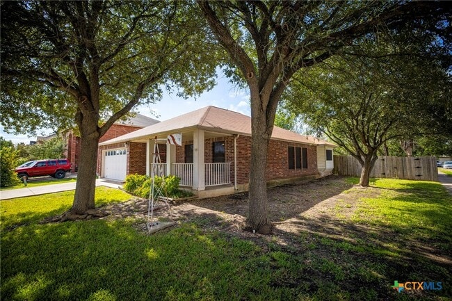 Photo - 777 Willow Crossing