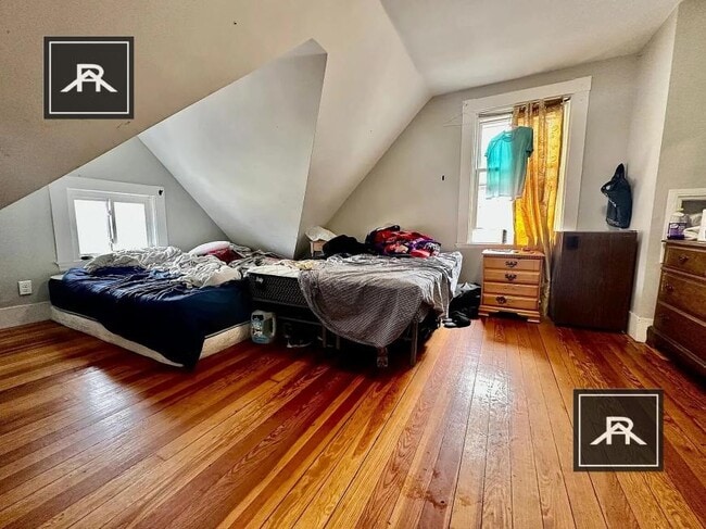 Photo - 5 bedroom in Waltham MA 02453 Unit 3