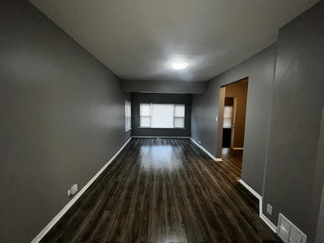 Photo - 709 N Laramie Ave