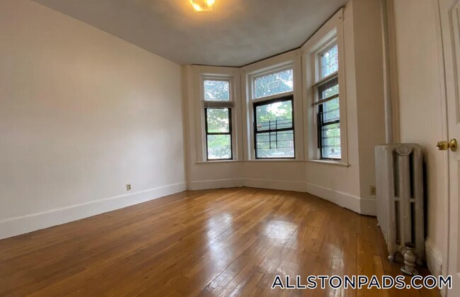 Photo - 1254 Commonwealth Ave Unidad 4